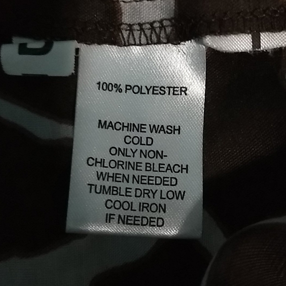 Ann Taylor Loft giraffe print short sleeved blouse - Picture 7 of 7